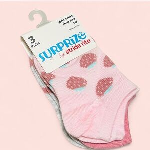 New Stride Rite Surprize Strawberry and Hearts Girls' Socks